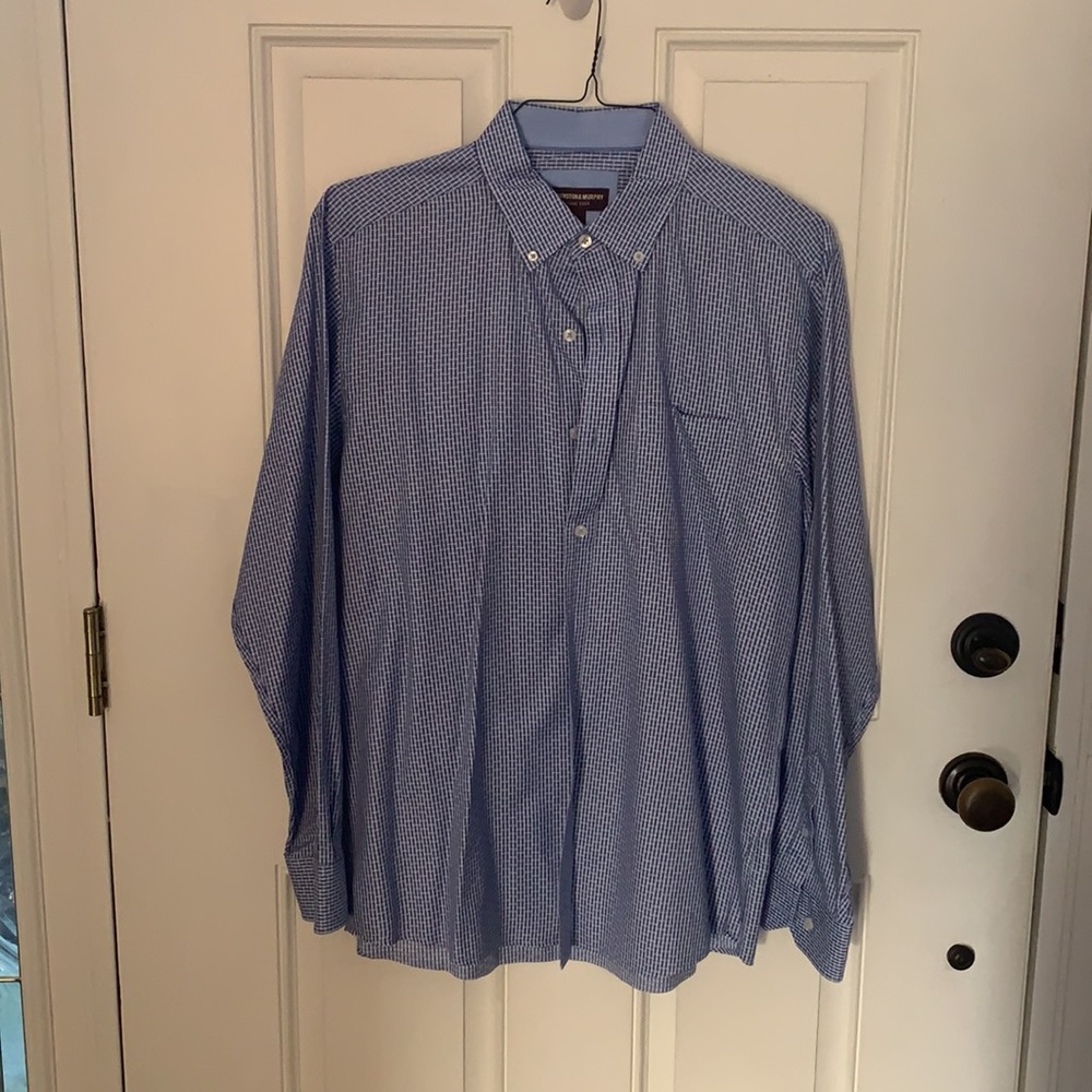 Johnston and Murphy Men’s Buttondown